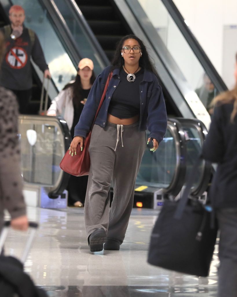 Sasha Obama arrived in casual attire at LAX airport

BACKGRID UK 2 APRIL 2024 

UK: +44 208 344 2007 / uksales@backgrid.com

USA: +1 310 798 9111 / usasales@backgrid.com

*Pictures Containing Children Please Pixelate Face Prior To Publication*